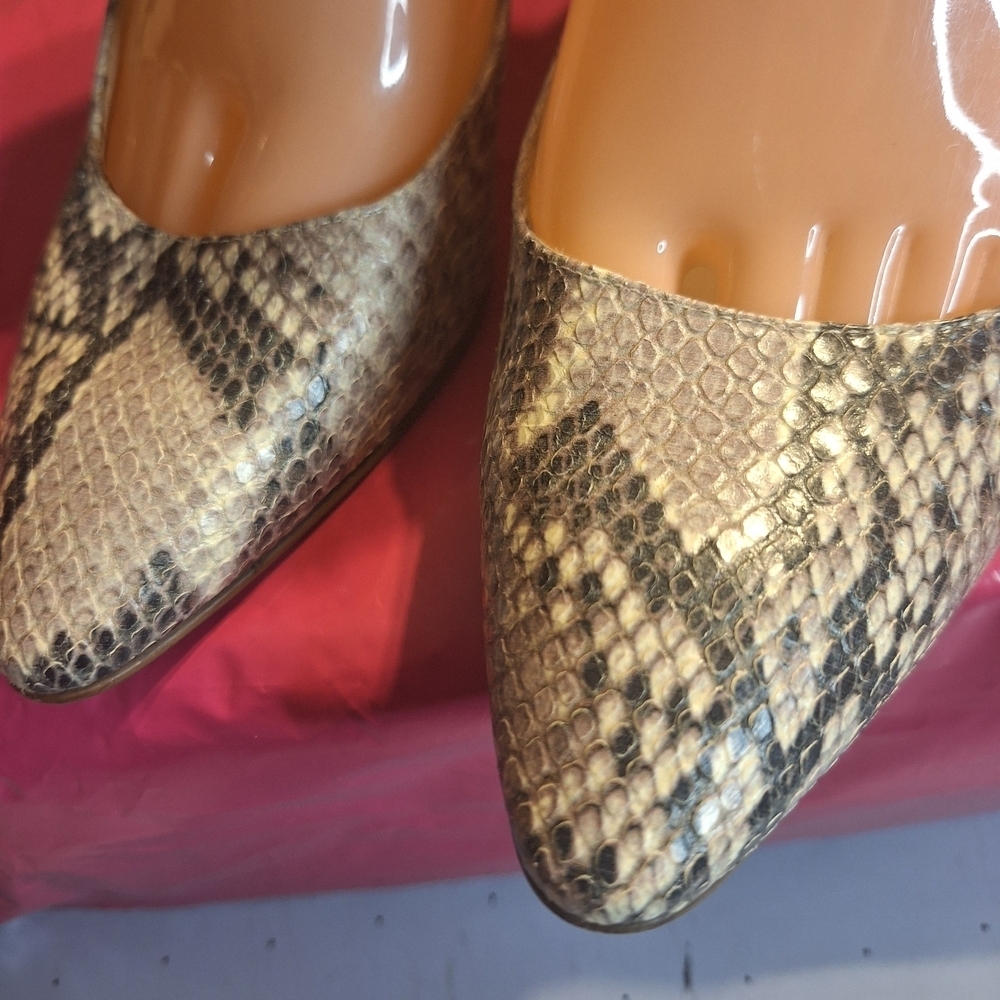 Cole Haan Roccia Snakeskin Pattern  Women's Heels. Size 6 B - Picture 3 of 11
